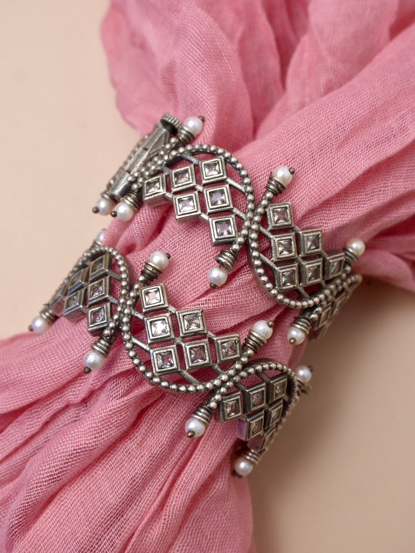 Roshni Oxidised Kada Bangle