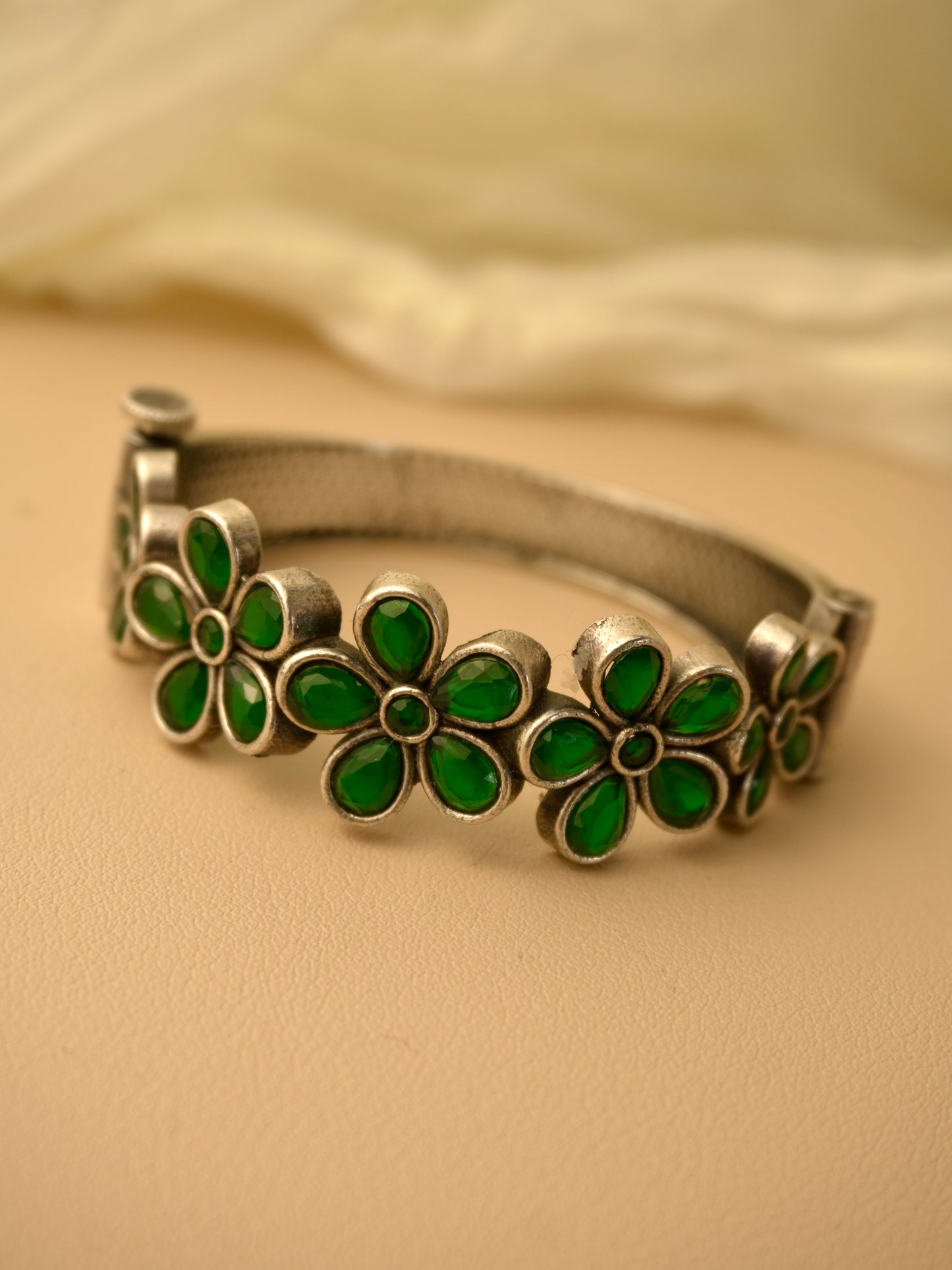 Naveena Oxidised Kada Bangle