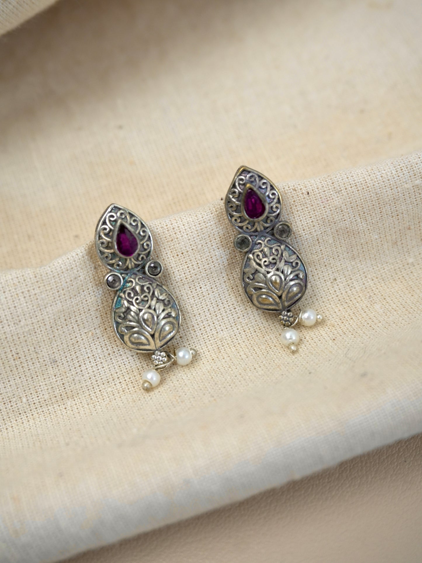 Gauhar Oxidised Necklace Set