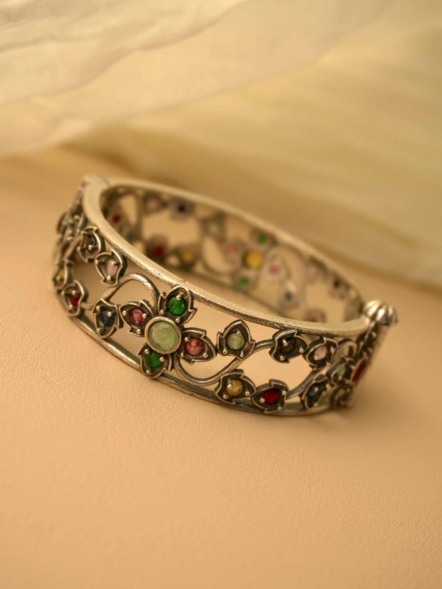 Yalini Oxidised Kada Bangle