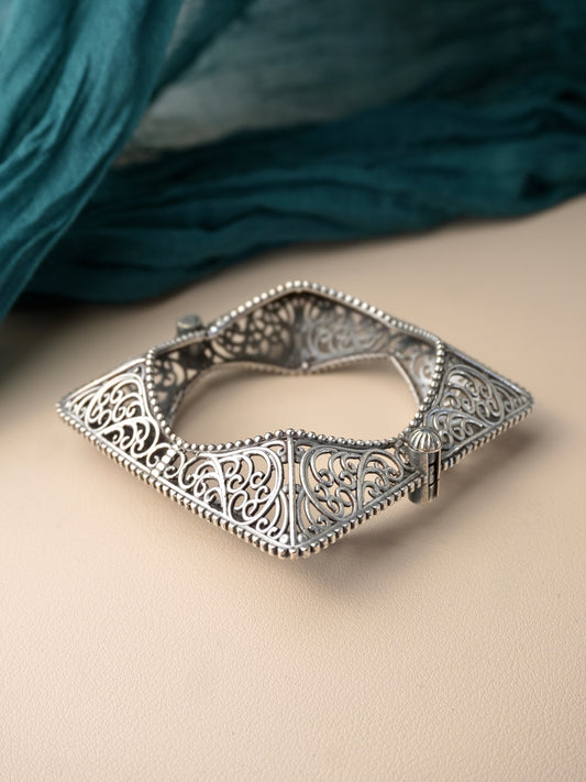 Asmita Oxidised Kada Bangle