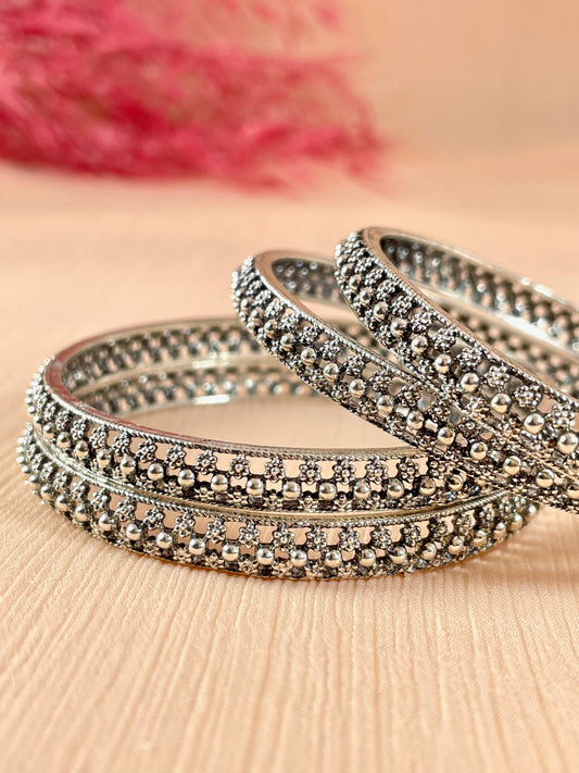 Saanvi Oxidised Kada Bangles