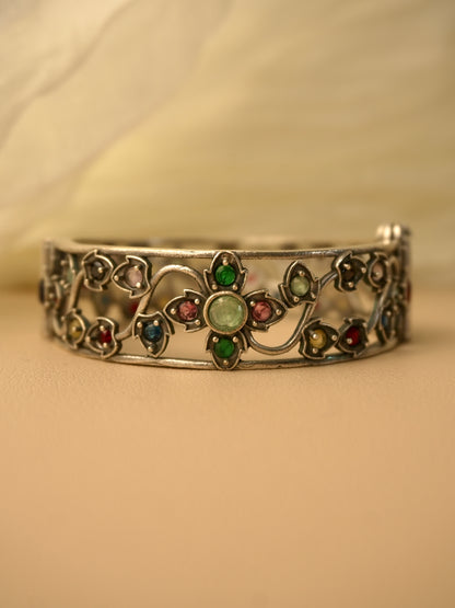 Yalini Oxidised Kada Bangle