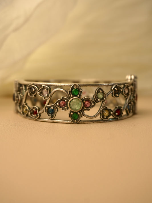 Yalini Oxidised Kada Bangle