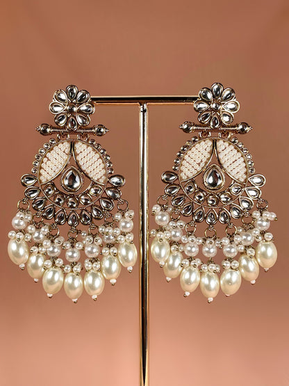 Tanishka Earrings