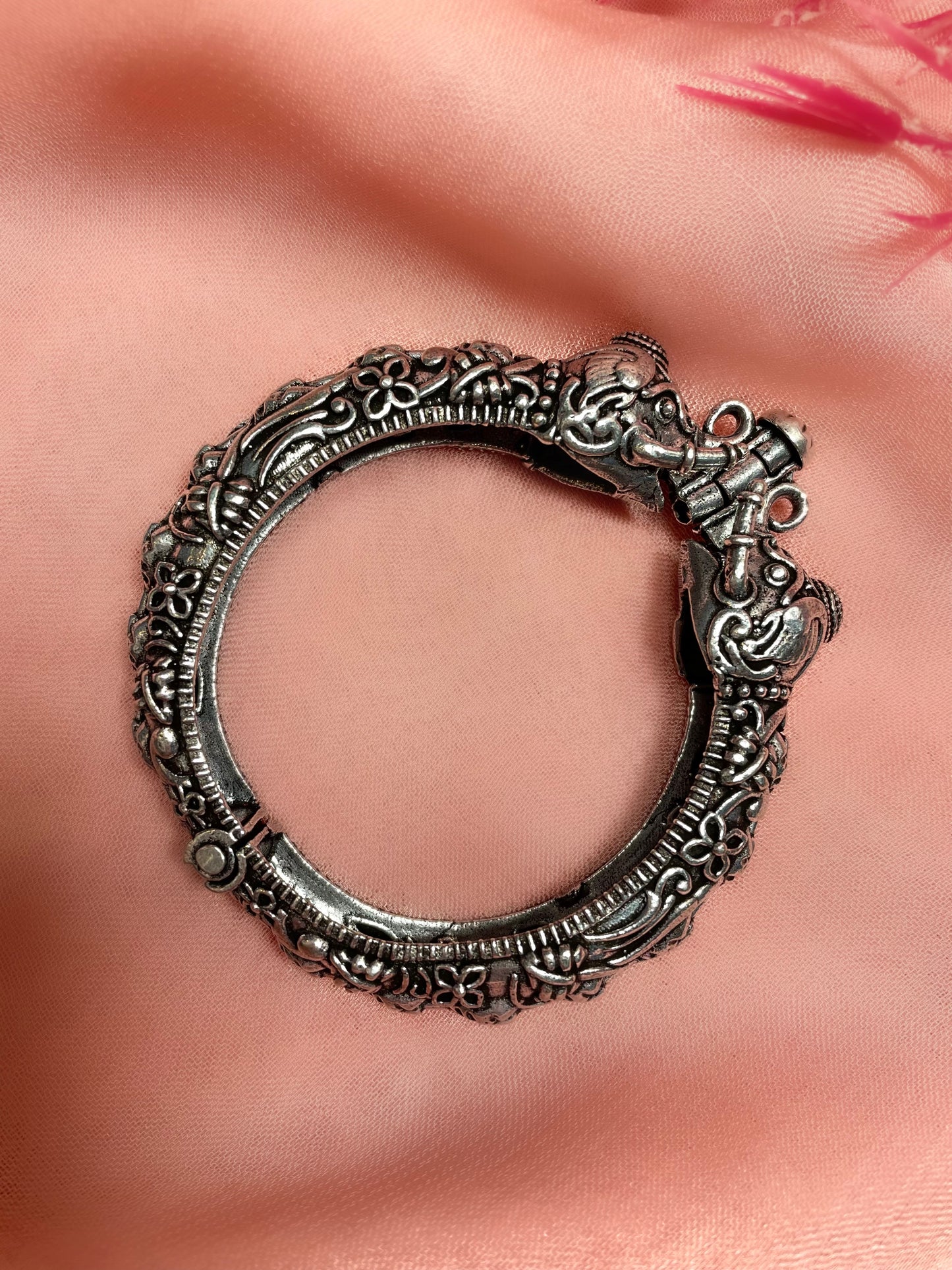 Sawari Oxidised Kada Bangle