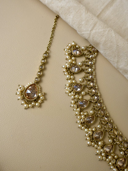 Aditi Necklace Set