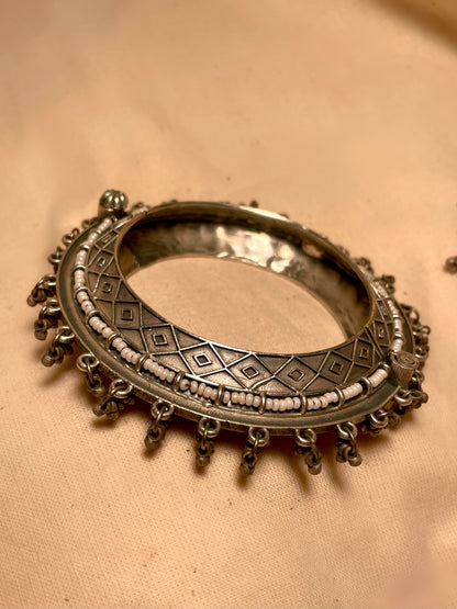 Sanam Oxidised Kada Bangle