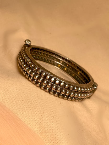 Manorma Oxidised Kada Bangle