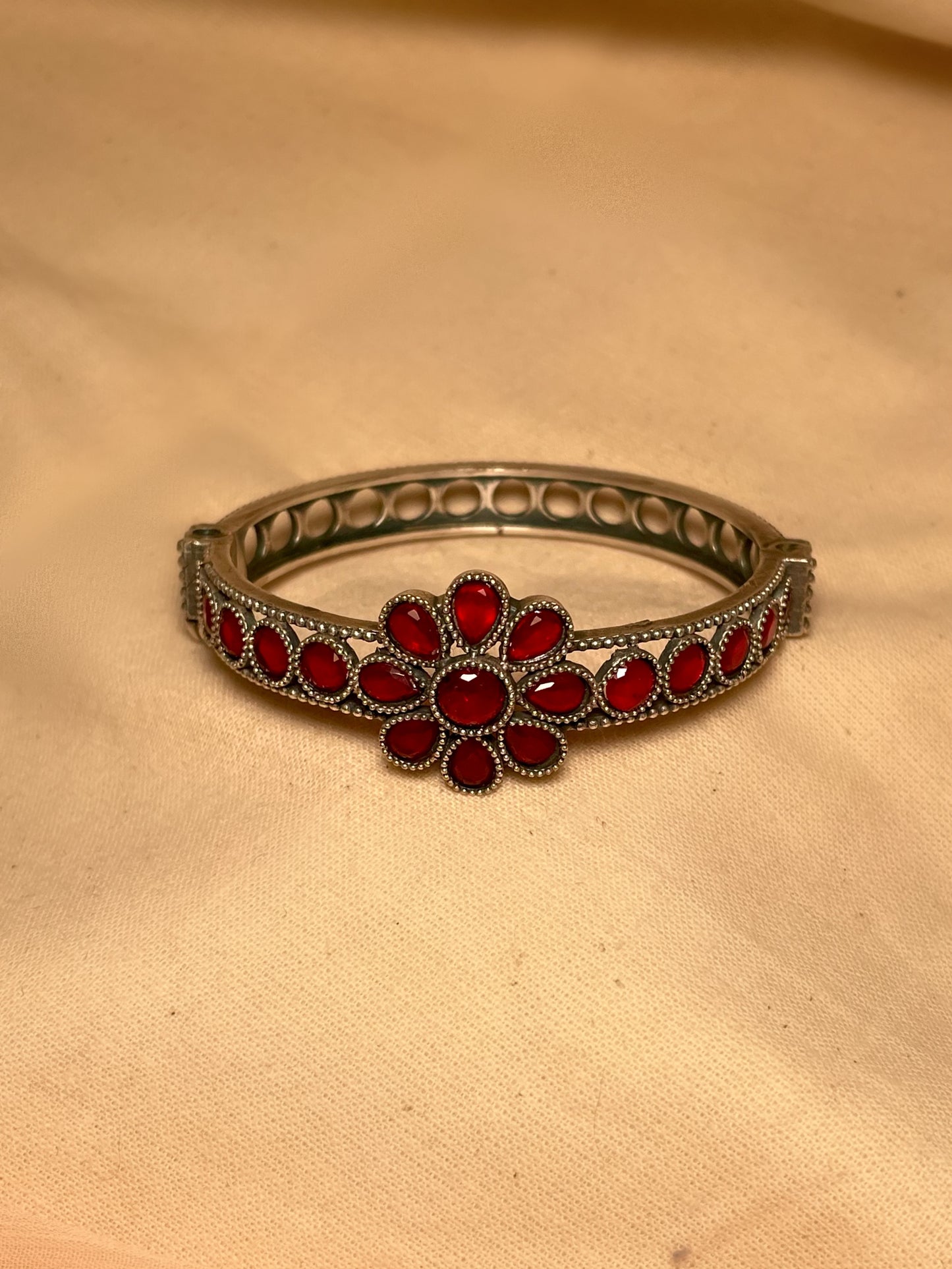 Kashvi Oxidised Kada Bangle