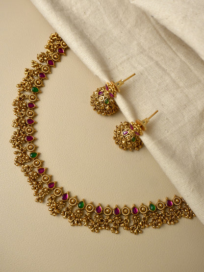 Keshavi Necklace Set
