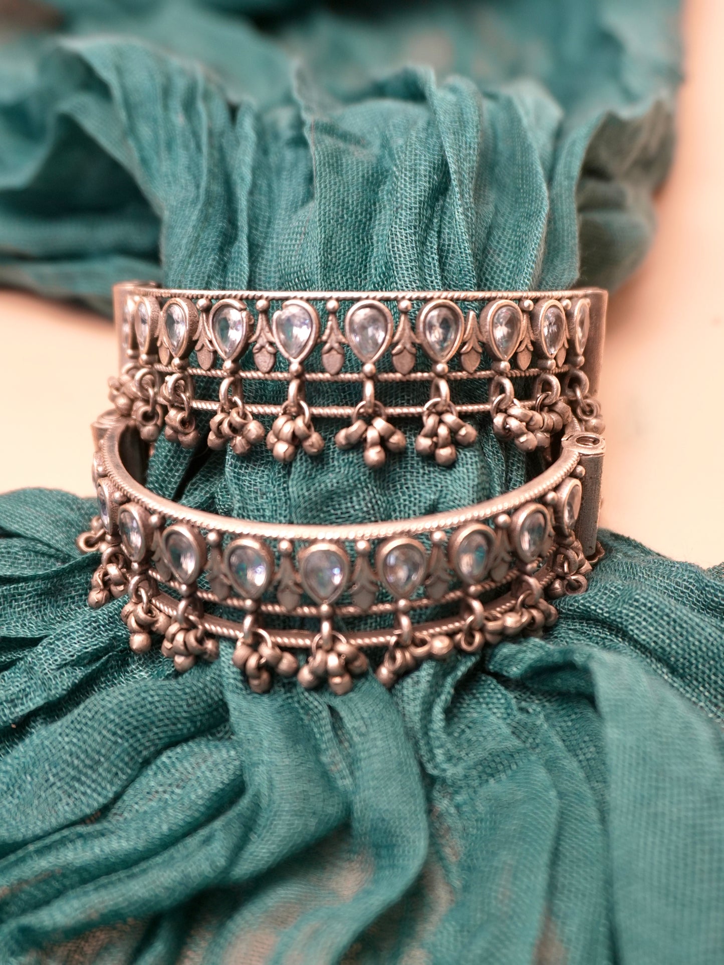 Sampriti Oxidised Kada Bangle
