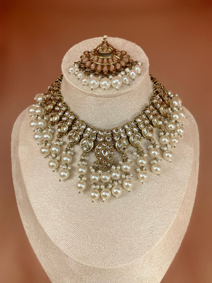 Antara Necklace Set