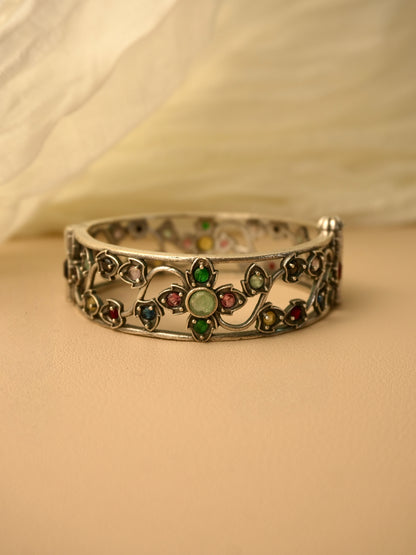 Yalini Oxidised Kada Bangle