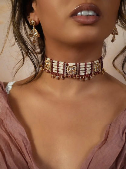 Sanaaya Kundan Choker Set