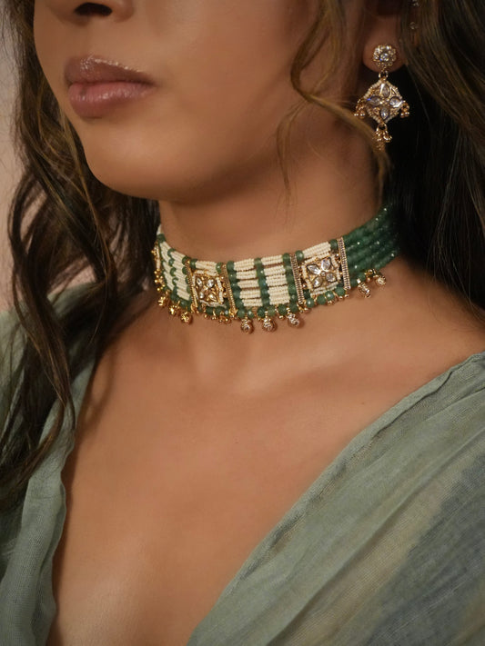 Sanaaya Kundan Choker Set