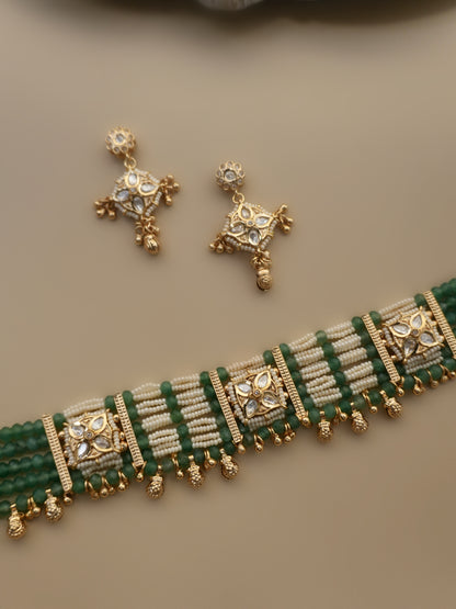 Sanaaya Kundan Choker Set