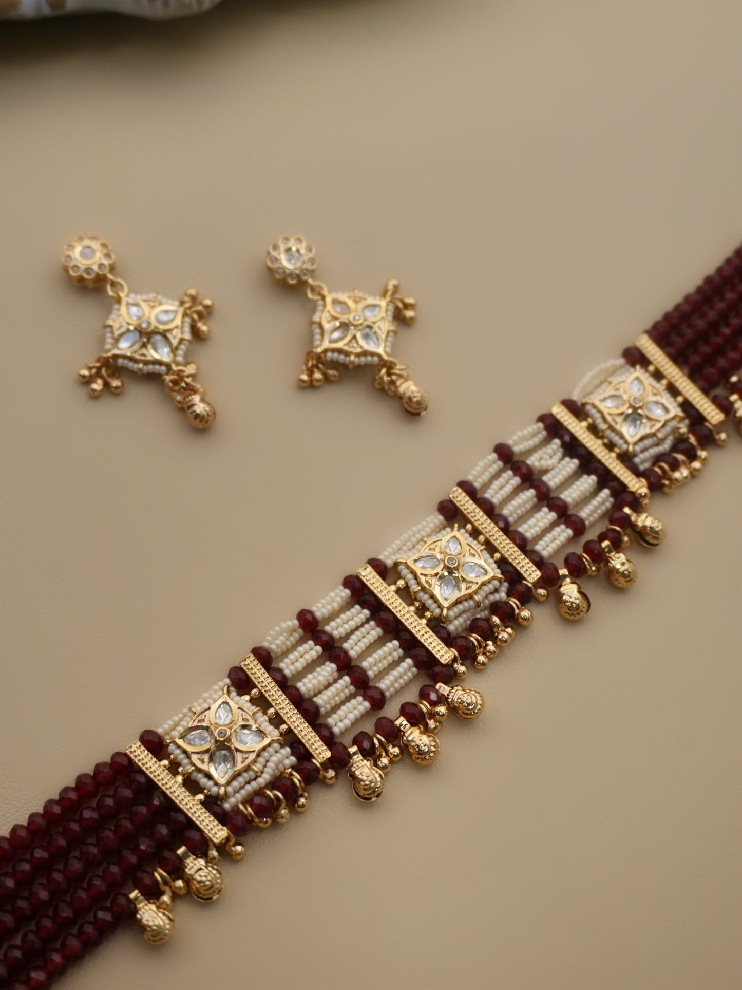 Sanaaya Kundan Choker Set