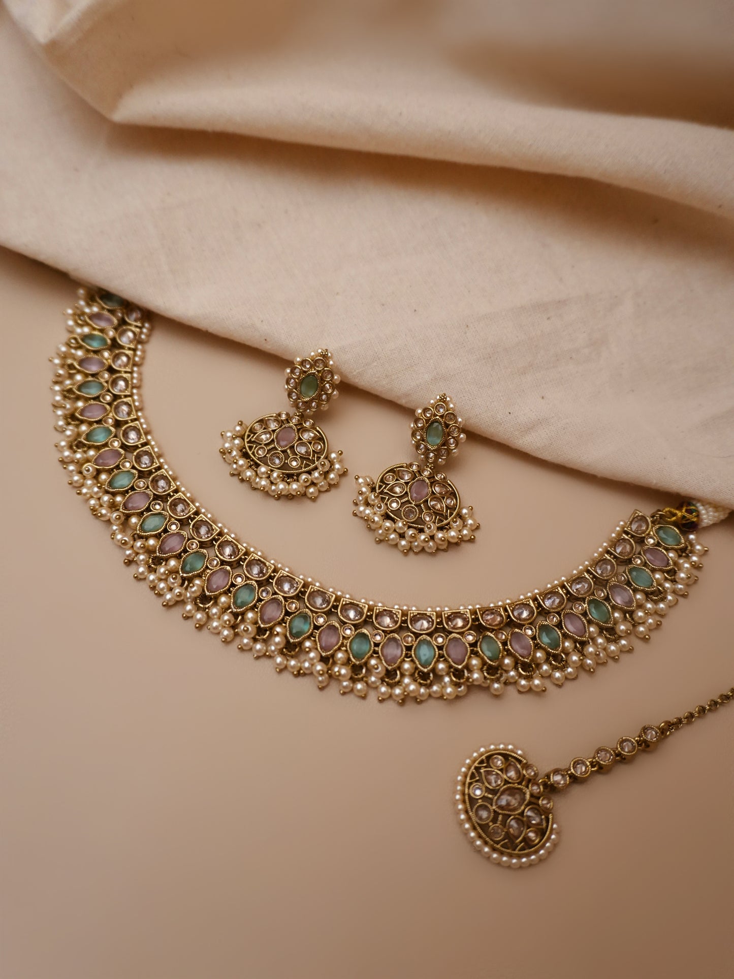 Iccha Necklace Set